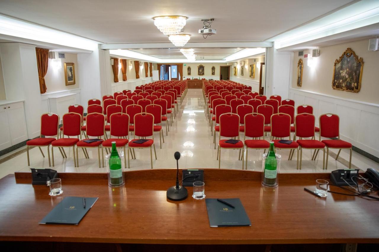Bel Sito Hotel Due Torri Manocalzati Экстерьер фото